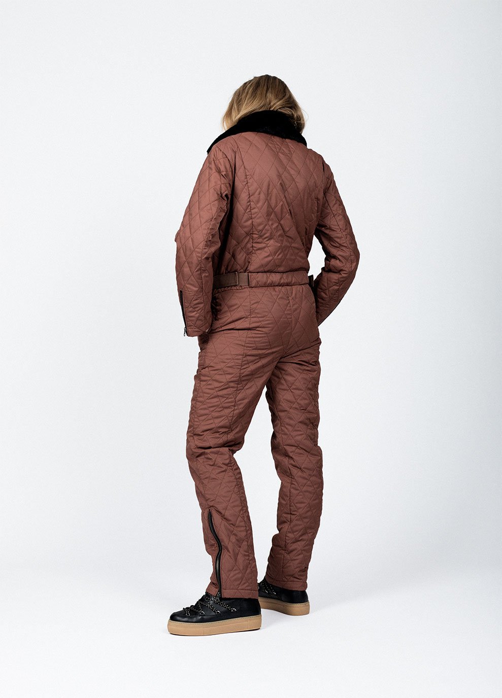 Red/Brown